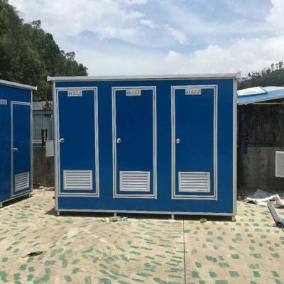 China Prefabricated Outdoor Mobile Multiplayer Toilet With Electricity And Water Plumbing And Insulation for sale