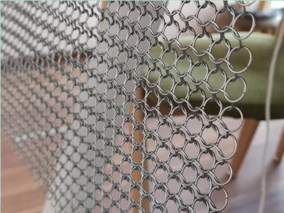 Chine Acier inoxydable Ring Mesh Curtains, métal Chainmail Mesh Drapery For Space Divider de fenêtre à vendre