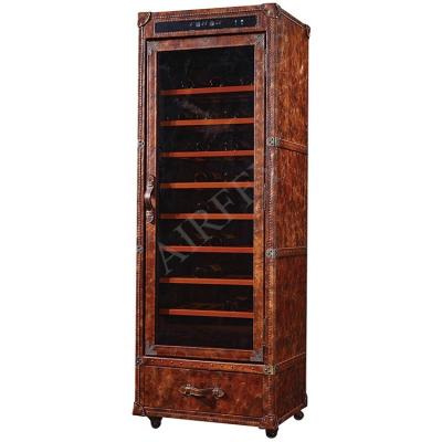 Chine Romantic Wine Cabinet Wine Crate Cooling Cooling Rack For Villa Home Clubhouse Hotel Bar Winery Dining Room à vendre