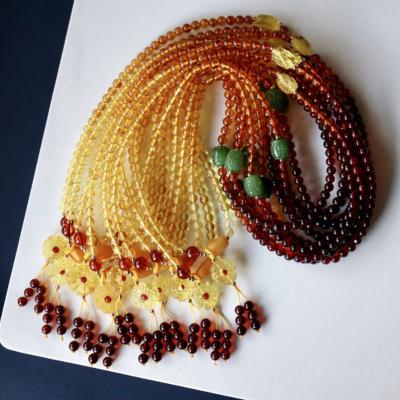 China Natural Blood Amber Jasper Charm Fashionable Custom Made Women's Flower Bracelets Wholesale Baby CLASSICS and Bangles for sale