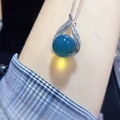 China D&Y Classic Goddess Natural Stone Amber Beads Jewelry Customized Sterling Silver Necklaces With White Ziron for sale