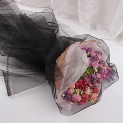 China Manufacturer China Factory Price Professional Gift Wrapping Moisture Proof Nonwoven Paper for sale