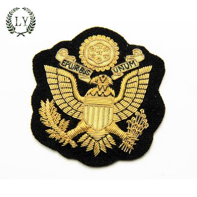 China Custom 3D Pakistan Bullion Army Arm Military Cap Badge for sale