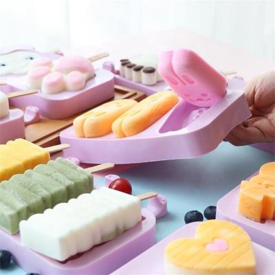 China New Product DIY Food Grade BPA Ice Mold Tools Cartoon Maker Viable Tray With Lid Silicone Popsicle Free Ice Cream Mold For Kids for sale