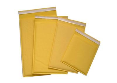 China Yellow Paper Gift Bags With Handles , Bubble Kraft Mailer Bag for sale