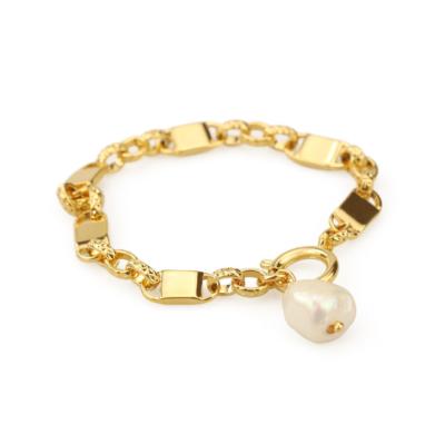 China Hiphop STARLAND Jewelry New Fashion 18K Gold Plated Thick Baroque Pearl Link Brass Chain Bracelet for sale