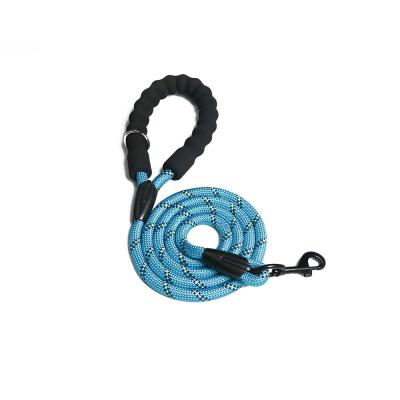 China Thoughtful Heavy Hook Nylon Dog Leash Rope For Big Dogs 2020 New Product Ideas for sale