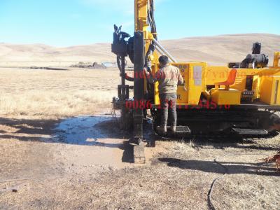 China perforadora de la correa eslabonada de los 400m, plataforma de perforación del pozo de agua con el alto esfuerzo de torsión de la rotación en venta