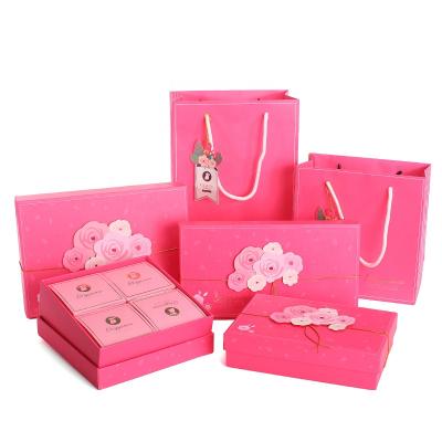 China factory price recyclable gift shoes card box packaging clothes bag safe kraft paper box in china for sale