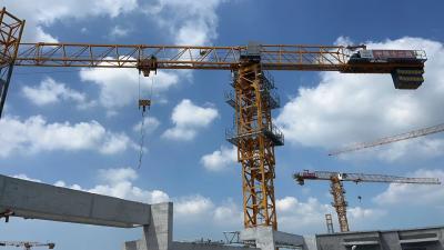 China 7025 12 Tons QTZ250 Used Tower Crane With 70m Jib And L68 Mast Made In 2021 Year for sale