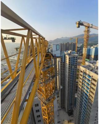 China W7020 QTZ250 Guindaste de torre usado Com capacidade de carga de 10 toneladas 70 metros Jib de trabalho à venda