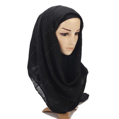 China Popular Malaysia Women Cotton Canvas fashon Wrinkle Scarf Crinkle Muslim Hijab Scarves Women Solid Color Long Wrap Muslim Scarf for sale