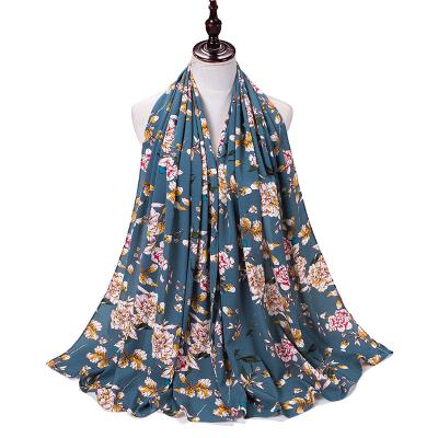 China Malaysia Popular Women Scarf Hijab Bubble Chiffon Shawl Floral Print Floral Print Shawl for sale