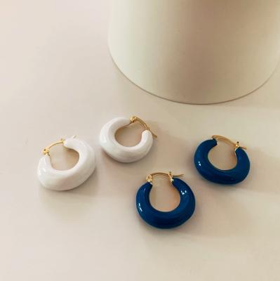 China Wholesale Korean Cute Shape Earrings Vintage C Fashion Hoop Earrings Classic Circle Women's Earrings For Women for sale