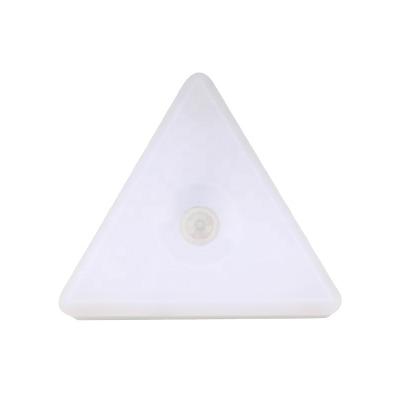 China 2023 new minimalist trend magnet adsorption motion sensor led battery light smart triangle sensor splicing light for sale