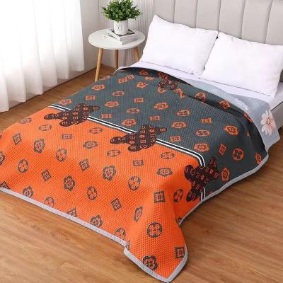 China Comfortable and Breathable Cover Bed Bedding Set Microfiber Bed Protecter Covers Snowflake Cotton Sheet Double Sided Usable Bedspread for sale