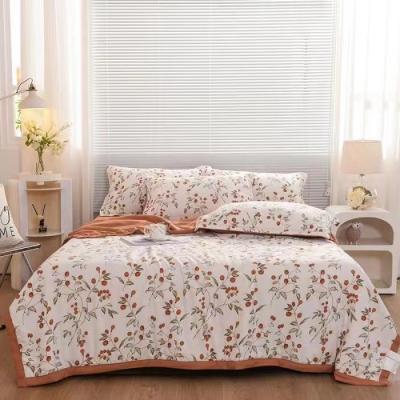 China Viable Thin Cool Soft Ice Friendly Soft Ice Strip Summer Cloth Quilt Comforter Air Conditioning Think For Comforters In The Summer for sale