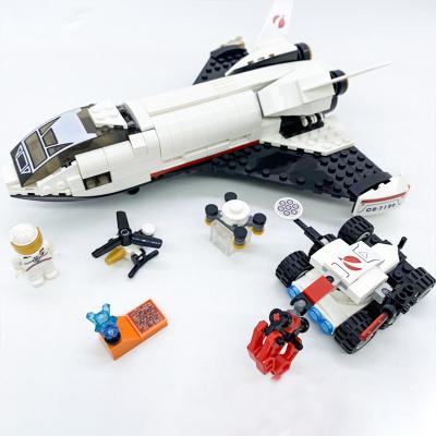 China Bright Colors Push Back Toy Exploration City Space Shuttle Toy Building Kit with Mars Rover and Astronaut for sale