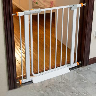 China Modern Easy Step Walk Through Automatic Narrow Metal Baby Safety Gate For Child Locking System Expandable Double Length for sale