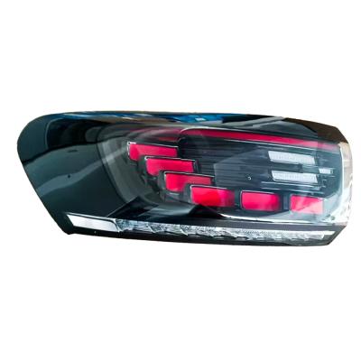 China Luz trasera LED multifunción para Toyota Camry luces traseras DRL conjunto de señal de giro de freno en venta