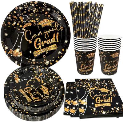 China Fascinating Graduation Dishes and Napkins 2022 Party Supplies Including Graduation Paper Plates Napkins Cups Straws for sale