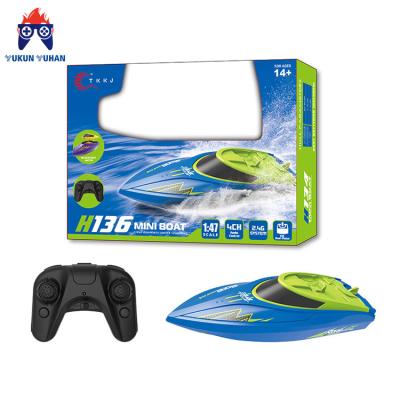 China Latest Hot Selling RC Model Kids Best Gift Twin Thrusters Rc Boat Toys Radio Remote Control Boat for sale