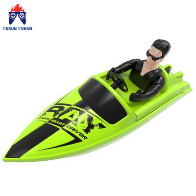 China RC Model Manufacturer Latest High Quality ABS Kids 2.4G Remote Control Toy Rc Boat With Double Motor for sale