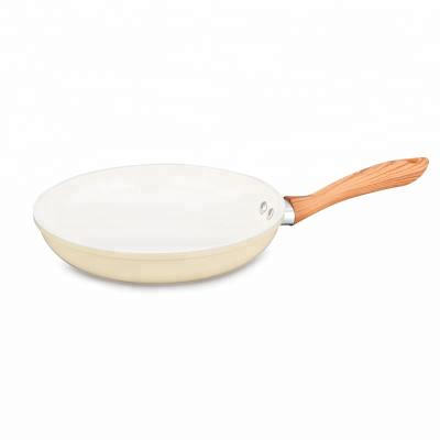 China Durable Ceramic Coating Aluminum Nonstick Frying Pan for sale