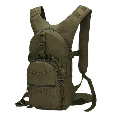 Cina Factory Waterproof MOLLE Military Tactical Hydration Pack With Water Bladder in vendita