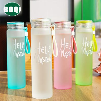 China Wholesale Viable Design Borosilicate Wholesale Borosilicate Drinkable Custom Water Bottle Wide Mouth Frosted Glass Cup With Plastic Lid for sale