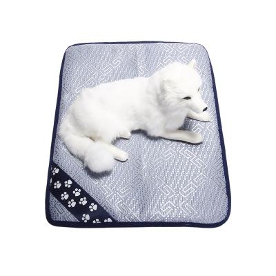 China Viable Popular Summer Pet Ice Mat Dog Cat Cat Mat Cool Pet Mat t dropshipping for sale