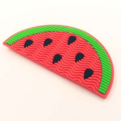 China Wholesale Cute Shape Eyeshadow Makeup Brush Cleaning Watermelon Silicone Quick Brush Cleaner for sale