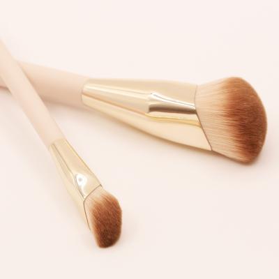 China High Quality Pale Pink Makeup Brushes Popular Synthetic Hair Concealer Broom Brush for sale