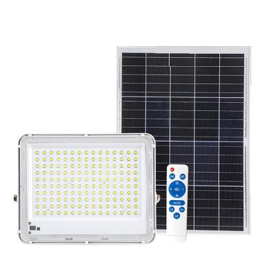 China 2021 China Best Seller ROAD New 25w 40w 60w 100w 200w Led Solar Outdoor Waterproof Soccer Field Flood Light Solar Street Light for sale