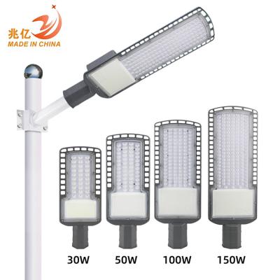 China Good heat disspation / Guangdong factory various installation methods lifespan sport long SMD 30w 50w 100w 150w 200w stadium led street light for sale