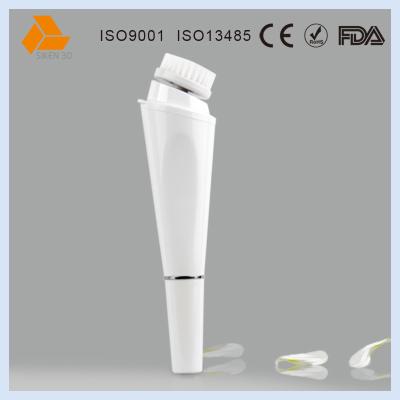 China White Portable Rotary Electric Cleansing Brush Battery Operated With 2 Head for sale