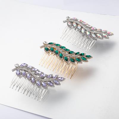 China Hot Selling Europea Style Delicate Leaf Crystal Hair Comb Bridal Hair Accessary Vintage Hair Accessories For Bride Princess Hair Ornaments for sale