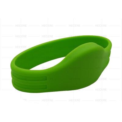 China                  Top Qualify 13.56MHz ISO14443A NFC Tag RFID Semi-Circle Silicone Wristband              for sale