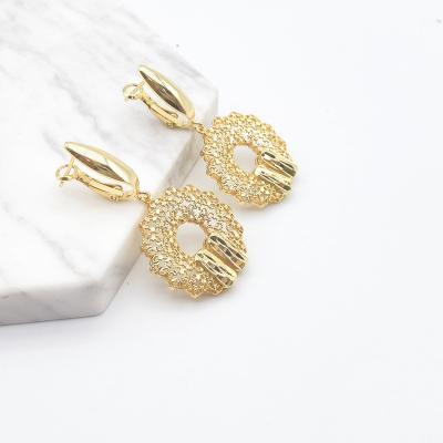 China Vintage New Arrival 18K Gold Plated Jewelry Bridal Luxury Jewelry Brass Earrings Nigeria Gold Plated Jewelry Set for sale