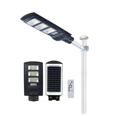 China Outdoor Road All In One Solar Street Light 90W IP65 Waterproof Free Wiring Free Charge for sale