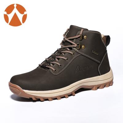 China New EVA Fashion Summer Men's Trekking Models Outdoor Traveling Shoes for sale