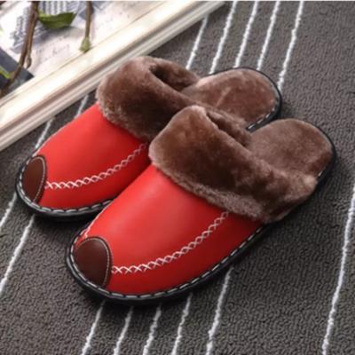 China Breathable Custom Design Home Fashion Leather Slippers With Thick Indoor Men Winter Cotton Flat Slippers for sale