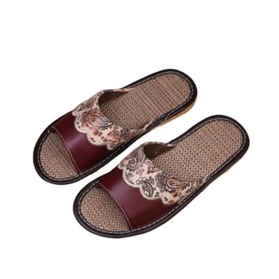 China Wholesale Fashion Trend Hotel Slipper Breathable Indoor Adult Canvas Slippers In Summer for sale