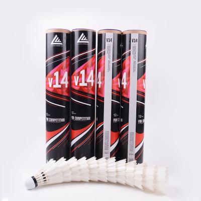 China Sandwich cork lenwave durable 2017 hot selling outdoor badminton club shuttlecock for sale