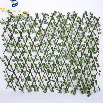 China Environmental Friendly Ivy Privacy Outdoor Wall Decor Vertical Green Leaf Fence For Garden for sale