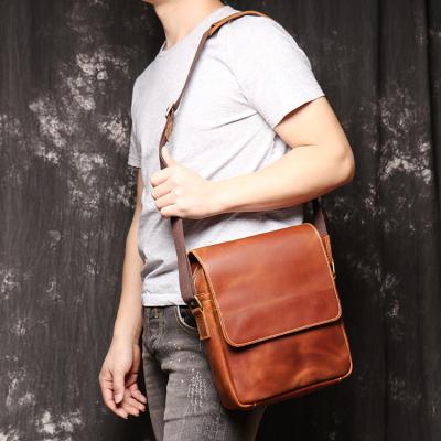 China Multifunctional Vintage Leather Full Grain Messenger Bag Men Luxury Custom Logo for sale