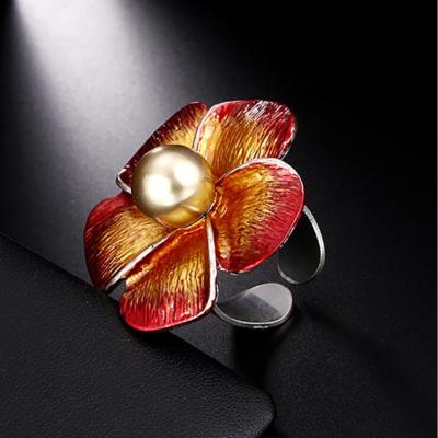 China 2020 Fashion Gold Alloy Ring Vintage Natural Stone Geometric Circle Pearl Flower Ring For Women Girl for sale