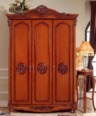 China Solid Wood Classic Bedroom Wooden Wardrobe 3 Door Design for sale