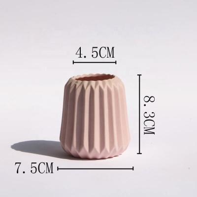 China Origami Minimalist Round Hot Custom Small Succulent Planter Desktop Ceramic Decor Garden Pots for sale