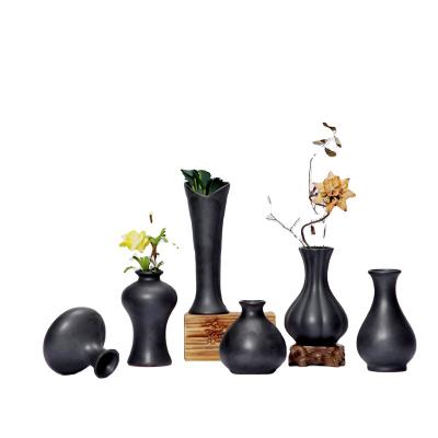 China Small Custom Black Floral Home Decor Cheap Floral Dry Modern Nordic Small Flower Ceramic Vases for sale